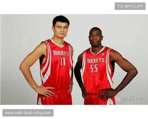 奥尼尔传奇生涯完美谢幕 湖人队正式退役他的全场21号球衣